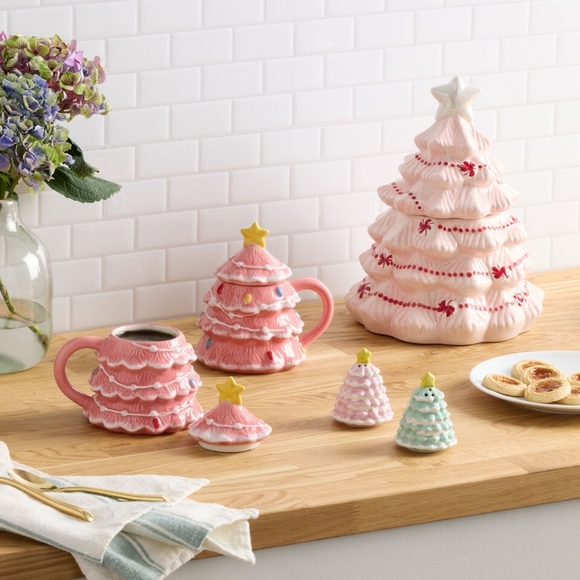 World Market Pink Christmas Tree Lidded Hand Painted Figural Ceramic Mug, NWT - Picture 2 of 4